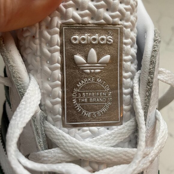 Adidas Gazelle Lace Up Lo Cut Signature 3 Stripe Sneakers Wht Grn Blk Sz 9 NWOT - Picture 11 of 12